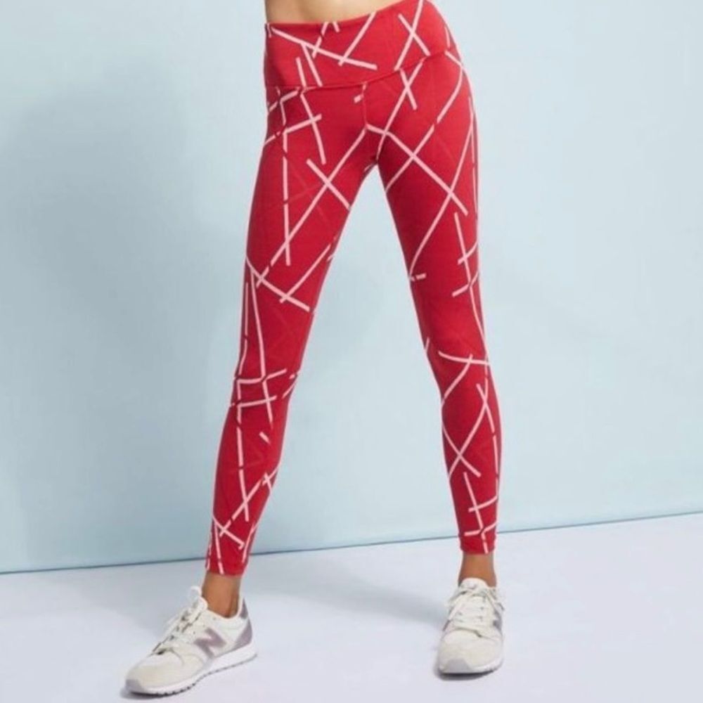 NWT Vimmia Hatch Jacquard Red White Pattern Leggings - Picture 2 of 9